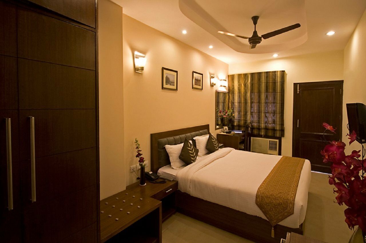 Red Maple Bed & Breakfast New Delhi Extérieur photo